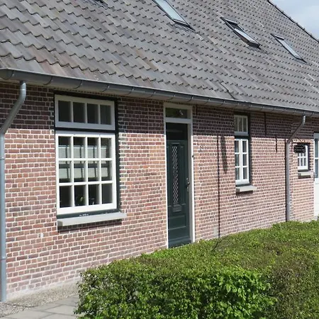 De Nieuwe Stal Bed & Breakfast *