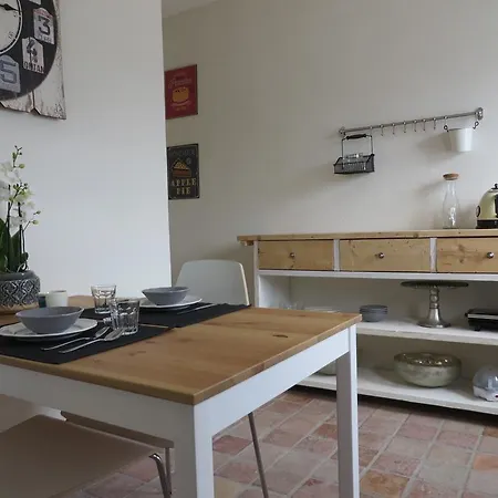 De Nieuwe Stal Bed & Breakfast *