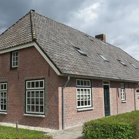 De Nieuwe Stal Bed & Breakfast Heeswijk-Dinther